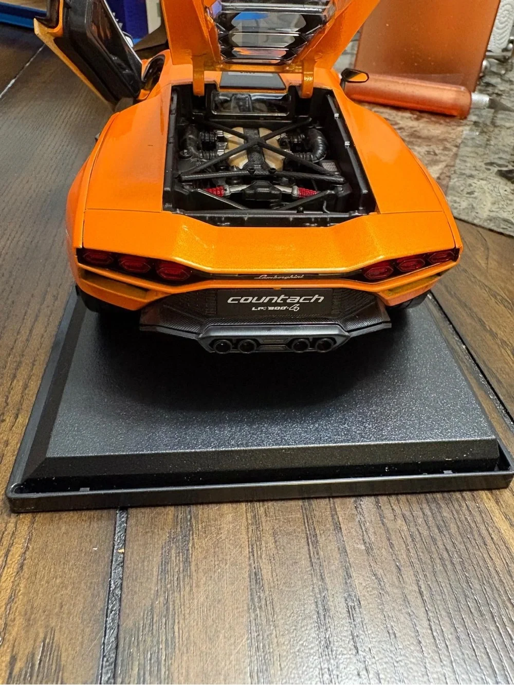 Maisto Orange Lamborghini Countach LPI 800-4 Diecast Toy Car Model